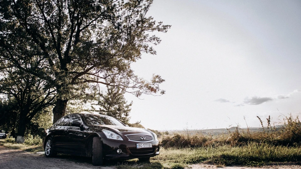Infiniti G25