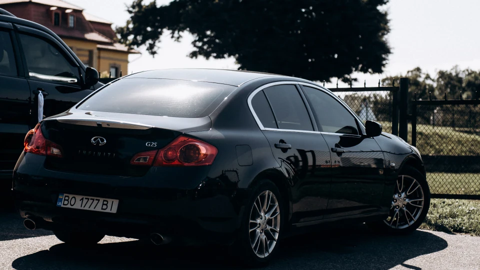 Infiniti G25 2