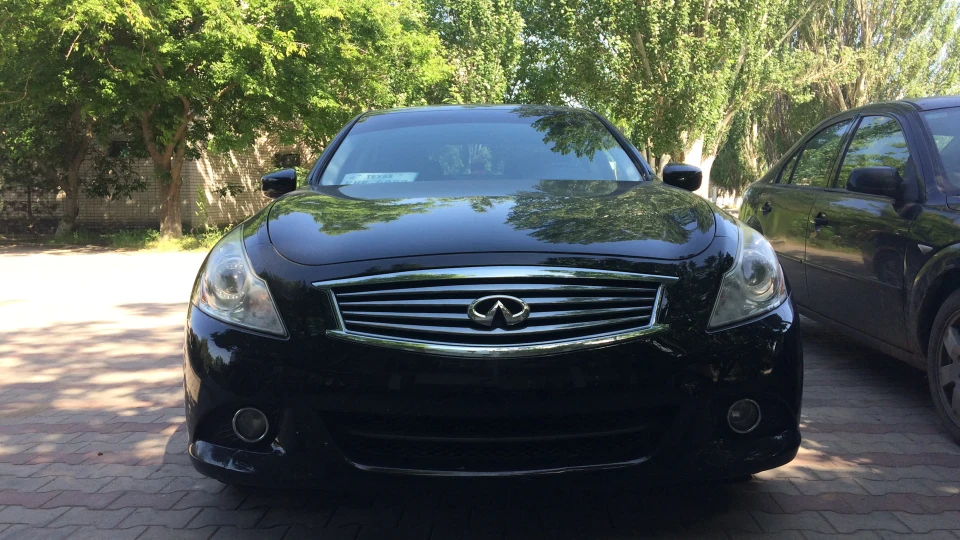 Infiniti G25 Чорна 2.5 2