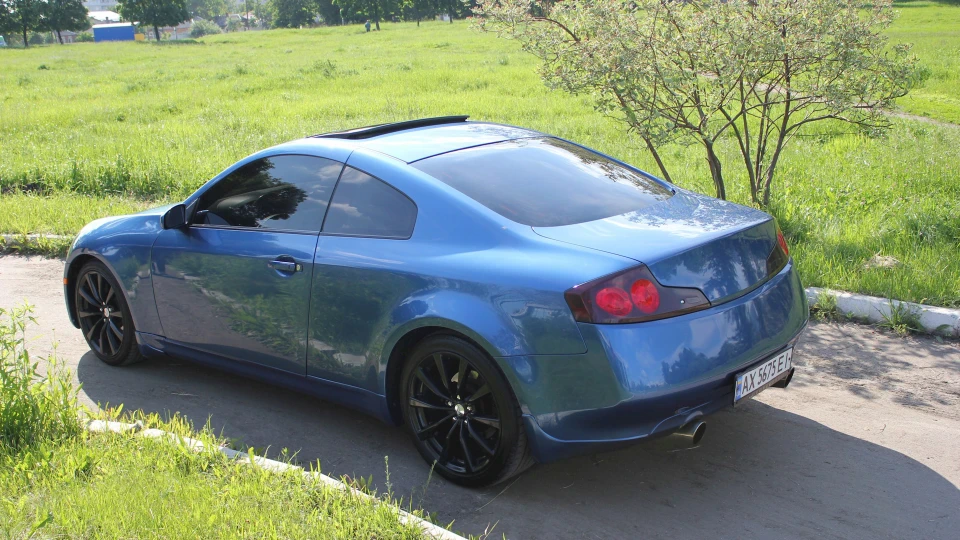 Infiniti G35 Coupe 4