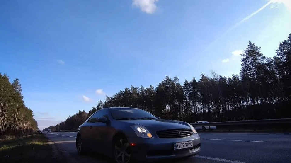 Infiniti G35 Coupe 4