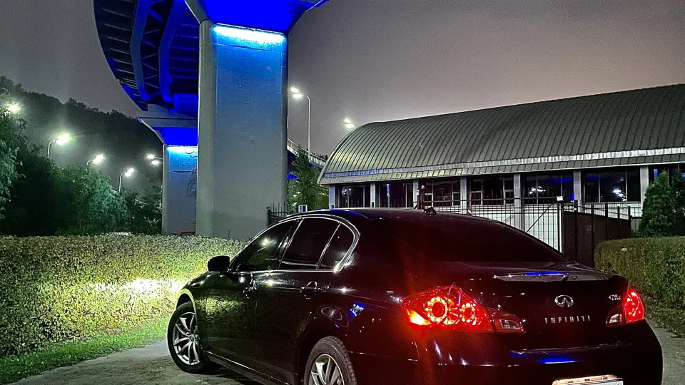 Infiniti G35 Sedan 3.5 AWD 2