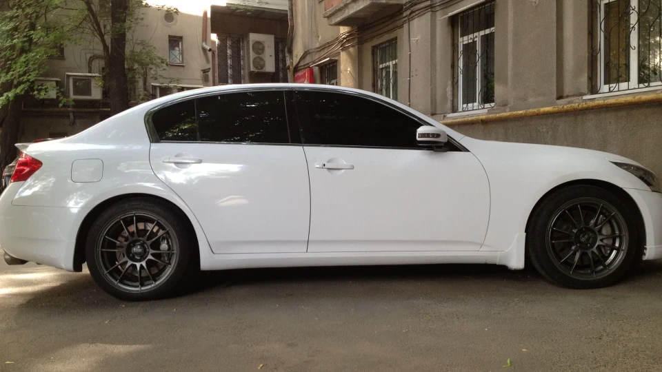 Infiniti G35 Sedan 35xS 5