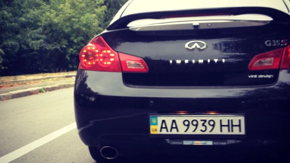 Infiniti G35 Sedan RWD S Малятко) 2