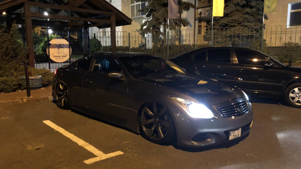 Infiniti G37 Coupe 3