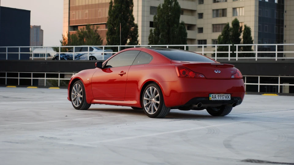 Infiniti G37 Coupe 5