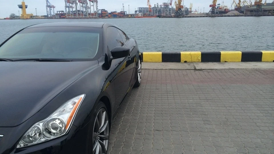 Infiniti G37 Coupe 3