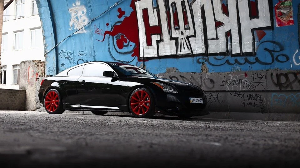 Infiniti G37 Coupe 4