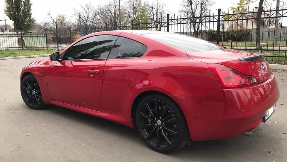 Infiniti G37 Coupe Феррарі для бідних 4