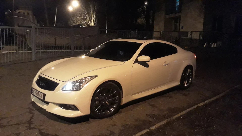 Infiniti G37 Coupe Infiniti g37 S 2