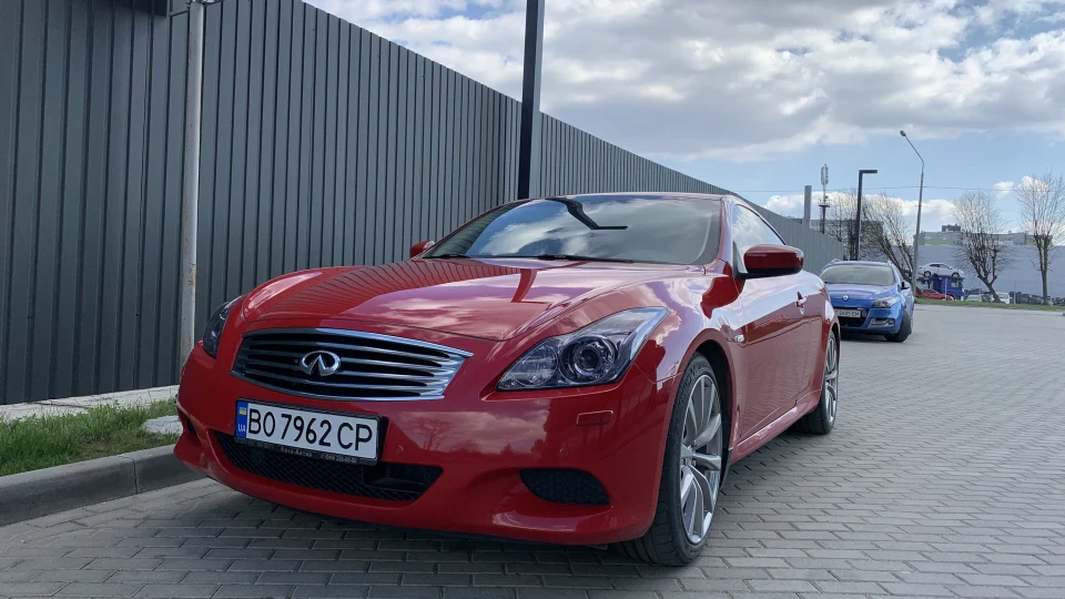 Infiniti G37 Coupe S 2