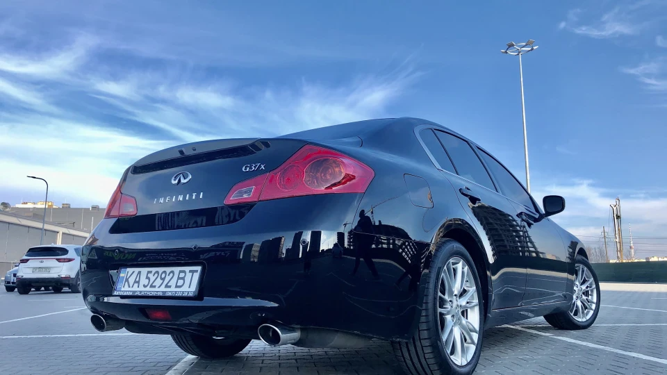 Infiniti G37 Sedan Blackie G 2