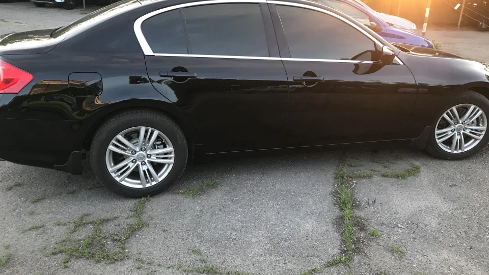 Infiniti G37 Sedan Але