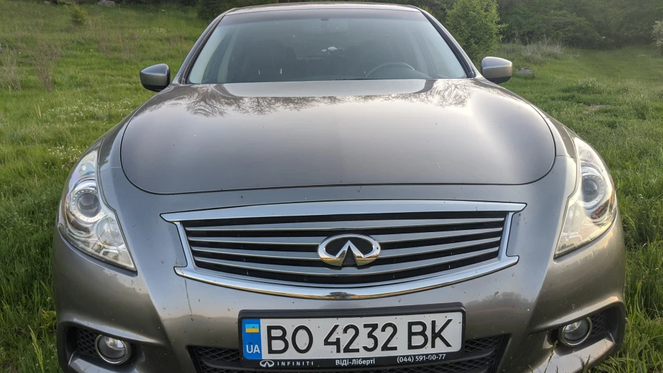 Infiniti G37 Sedan xS 5