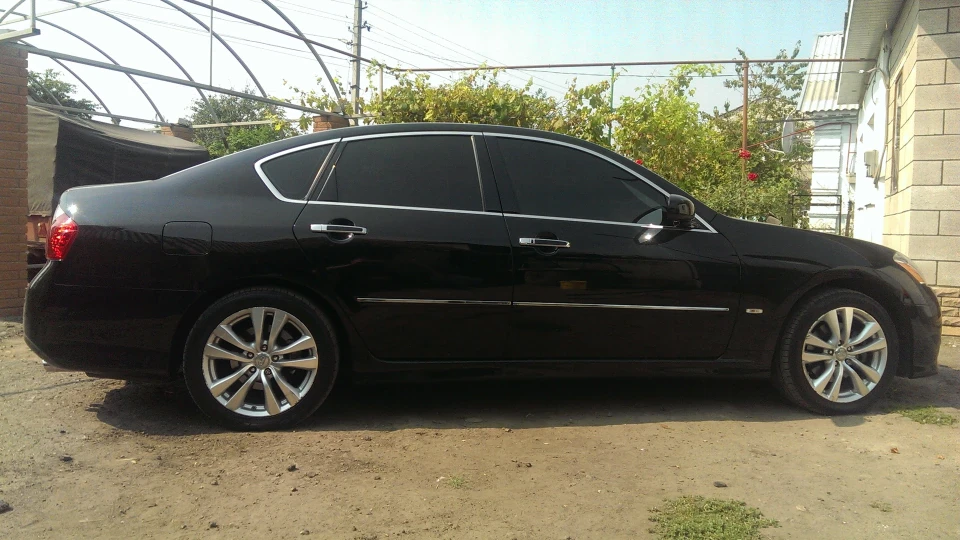 Infiniti M 2