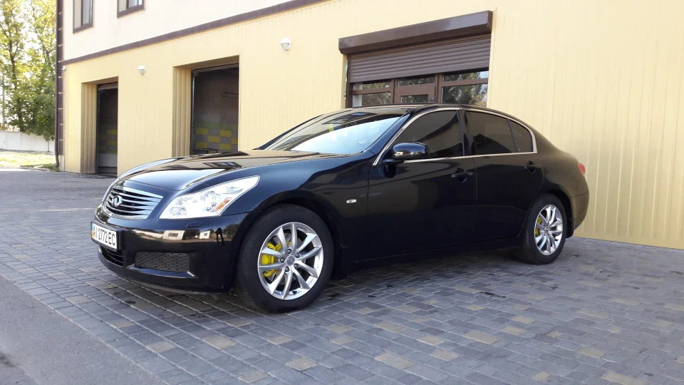Infiniti M 2