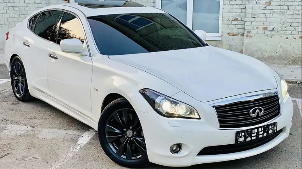 Infiniti M 37 X