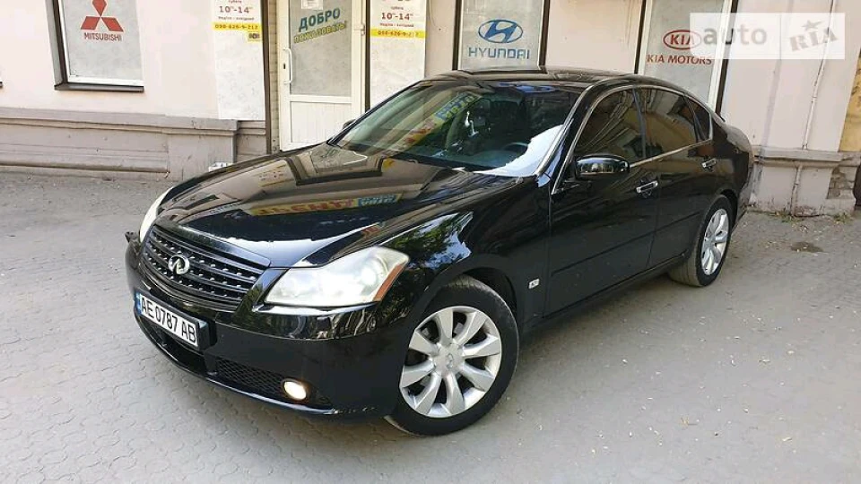 Infiniti M Амазонка 3