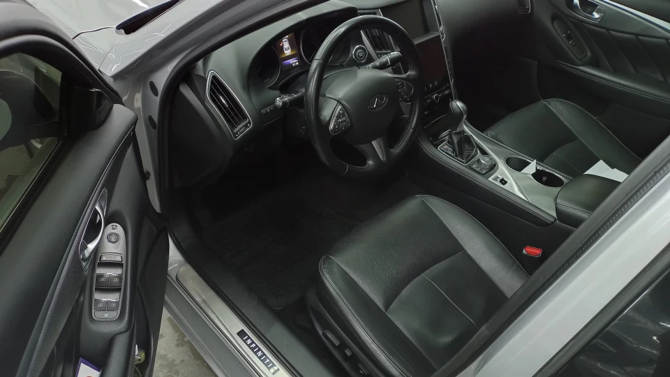 Infiniti Q50 Hybrid Finik 3
