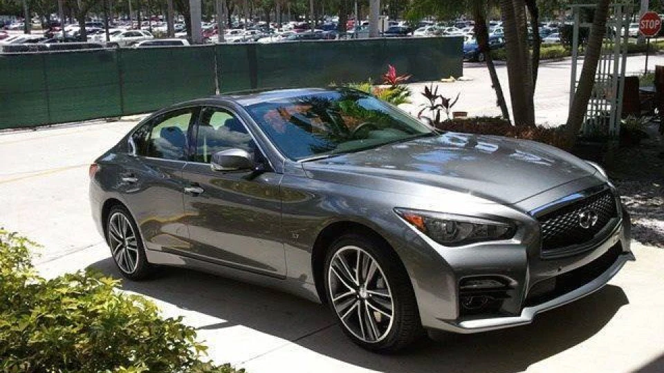 Infiniti Q50