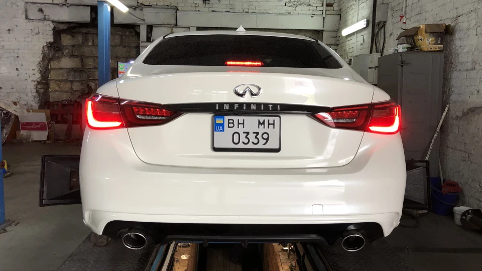 Infiniti Q50 2