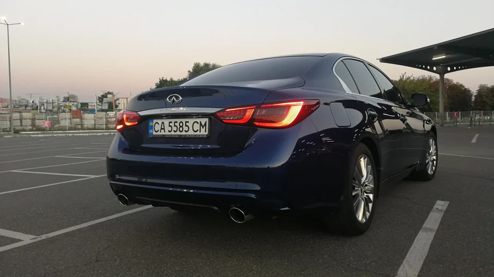 Infiniti Q50 2