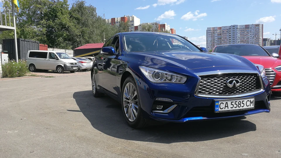 Infiniti Q50 5