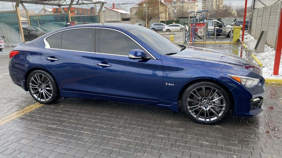 Infiniti Q50 3.0 Red Sport 5