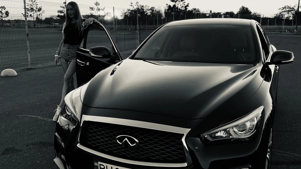 Infiniti Q50 3.0 Twin Turbo 2