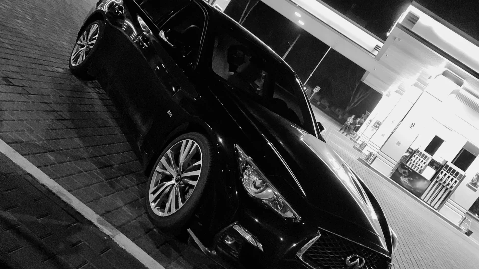 Infiniti Q50 3.0 Twin Turbo 4