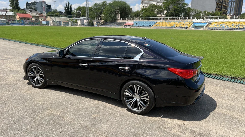 Infiniti Q50 3.0 2
