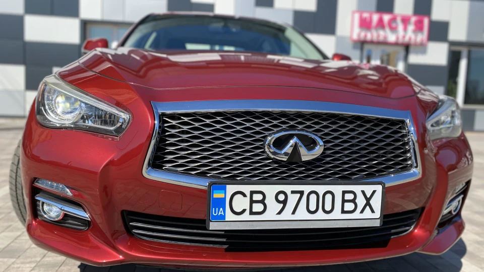 Infiniti Q50 3,7 awd 2