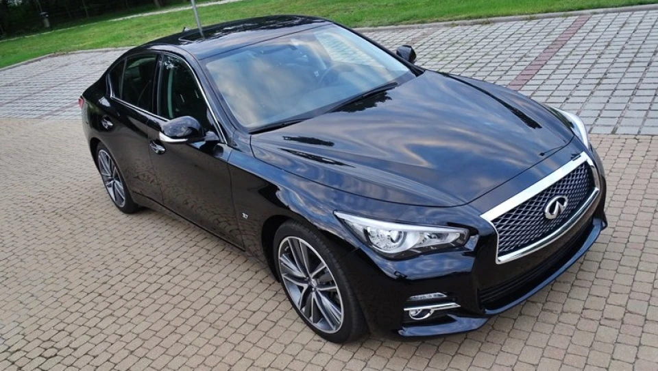 Infiniti Q50 3.7