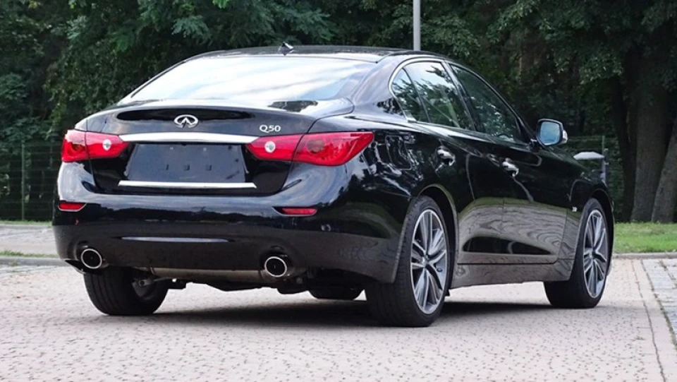 Infiniti Q50 3.7 4