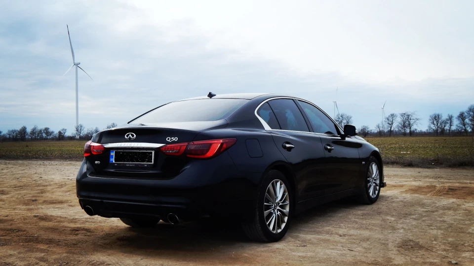 Infiniti Q50 Black Obsidian