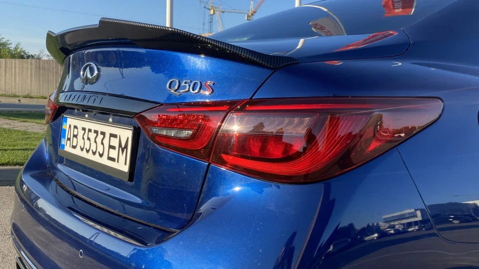 Infiniti Q50 Infiniti Q50 Red Sport 3