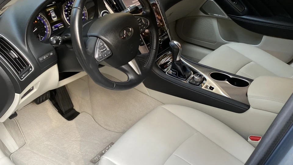 Infiniti Q50 Premium 3