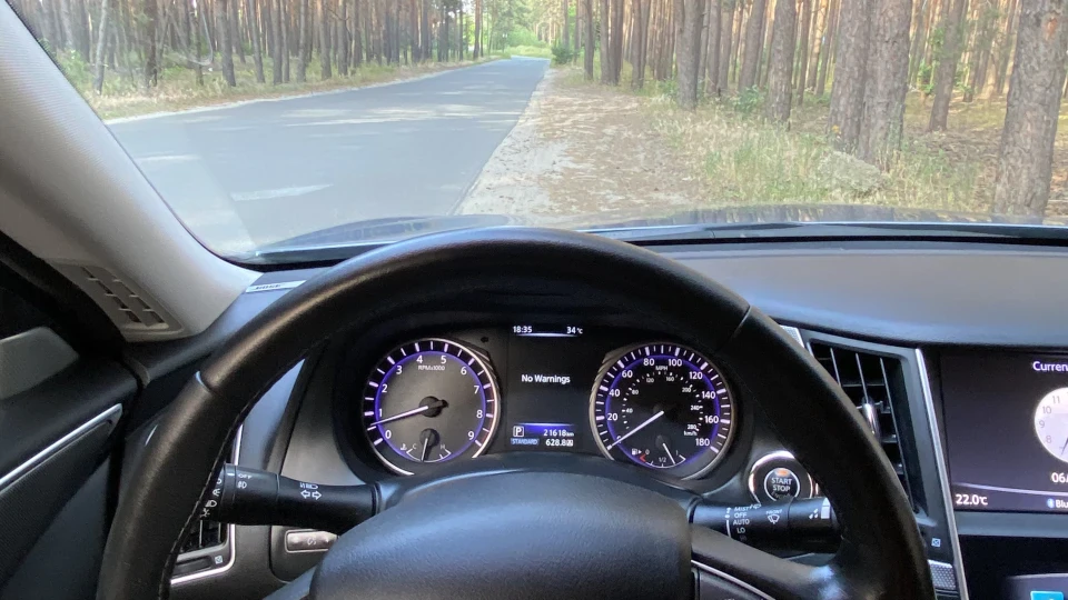 Infiniti Q50 Premium 4