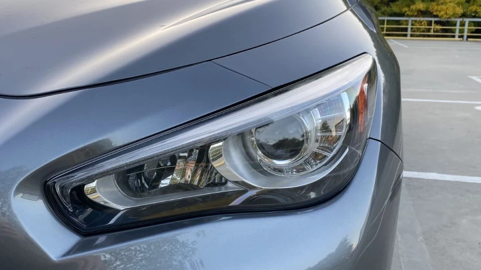 Infiniti Q50 Premium 2