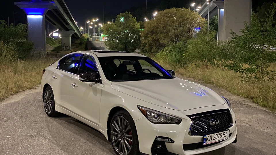 Infiniti Q50 Red Sport 400 3