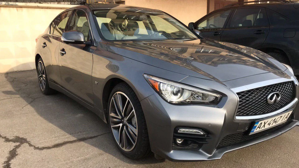 Infiniti Q50 s 3.7 awd 5