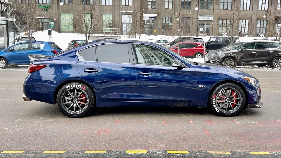 Infiniti Q50 SILVER SPORT 3
