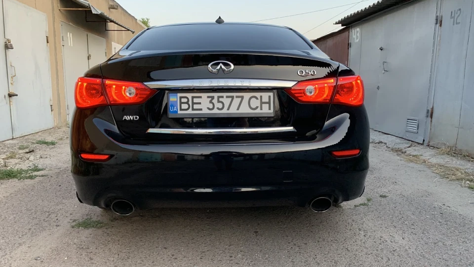 Infiniti Q50 Silver Sport 2