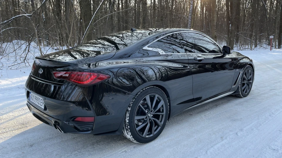 Infiniti Q60