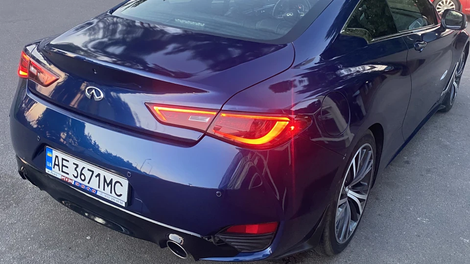 Infiniti Q60 3.0S 405л.с