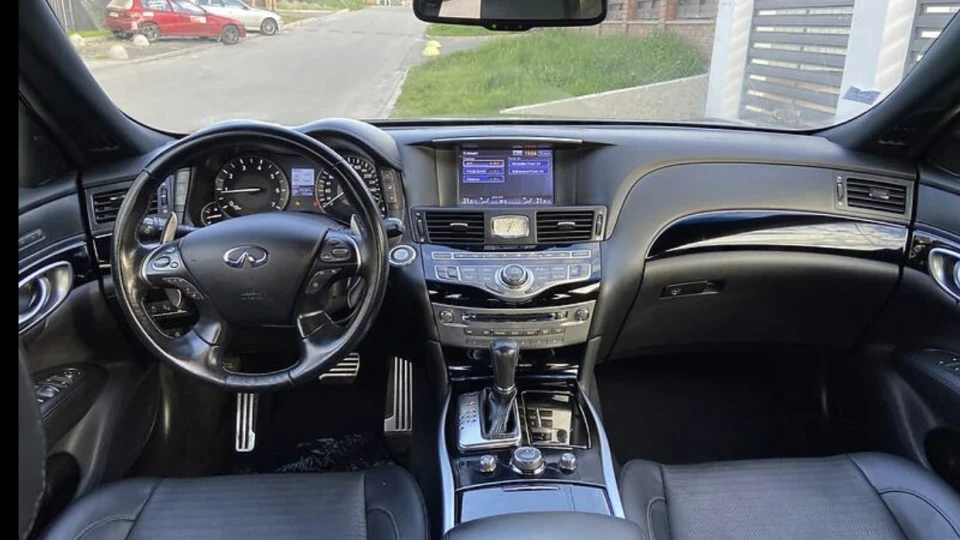 Infiniti Q70 Дизельний телепорт 4
