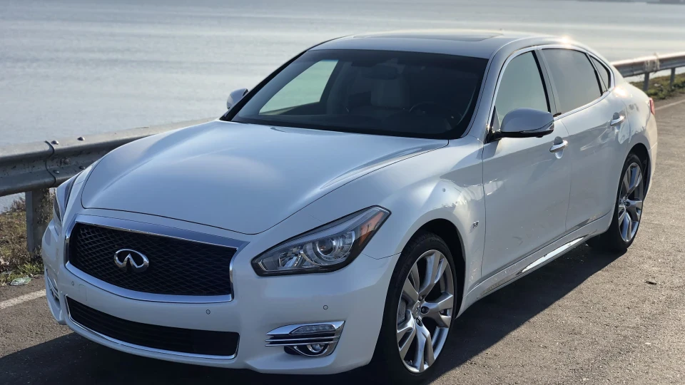 Infiniti Q70 Long Білий 4