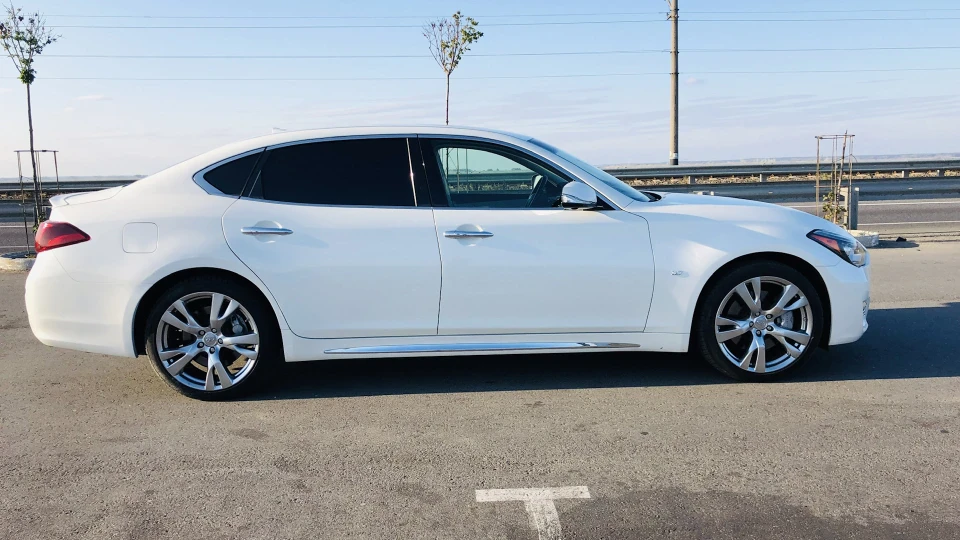 Infiniti Q70 Long Білий 5