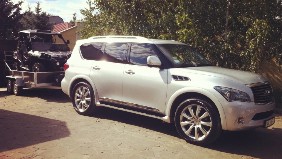 Infiniti QX