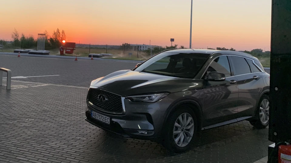 Infiniti QX50